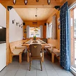 Baerenschanze Chalet *